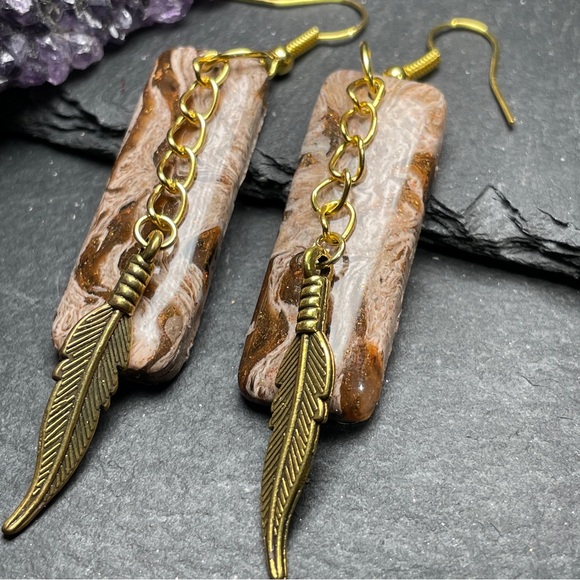 Elegant Hand Crafted Gold and Brown Feather Dangle Earrings - Picture 3 of 14